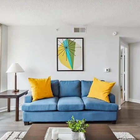 2Br Luxury City Suite With Gym & Pool